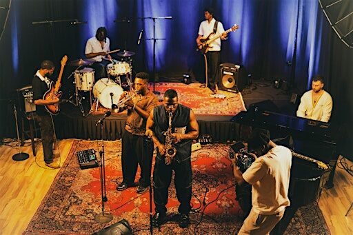 Sade's Collective with The Daydreamerz, Pocket Bells, Wav.Length