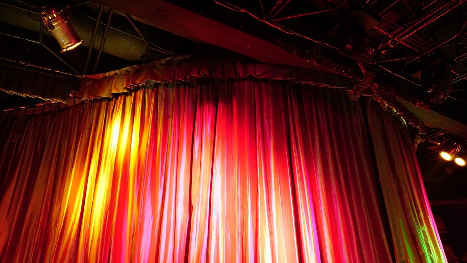 Opusfest : Pole Dance and Burlesque Showcase